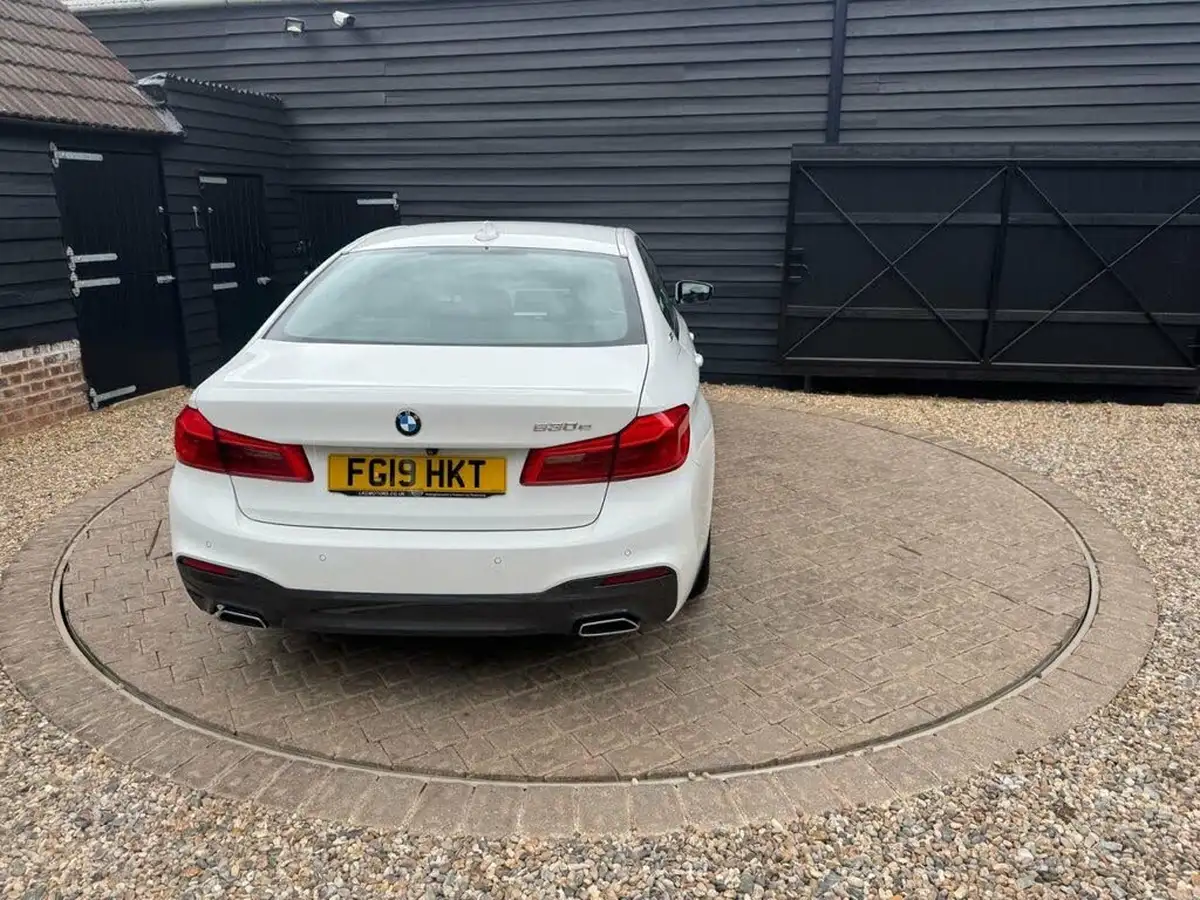 2019-bmw-5-series-20-530e-m-sport-auto-big-43