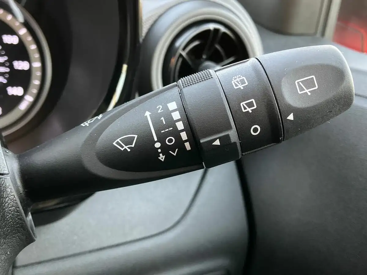2021-hyundai-i10-12-se-connect-auto-big-44