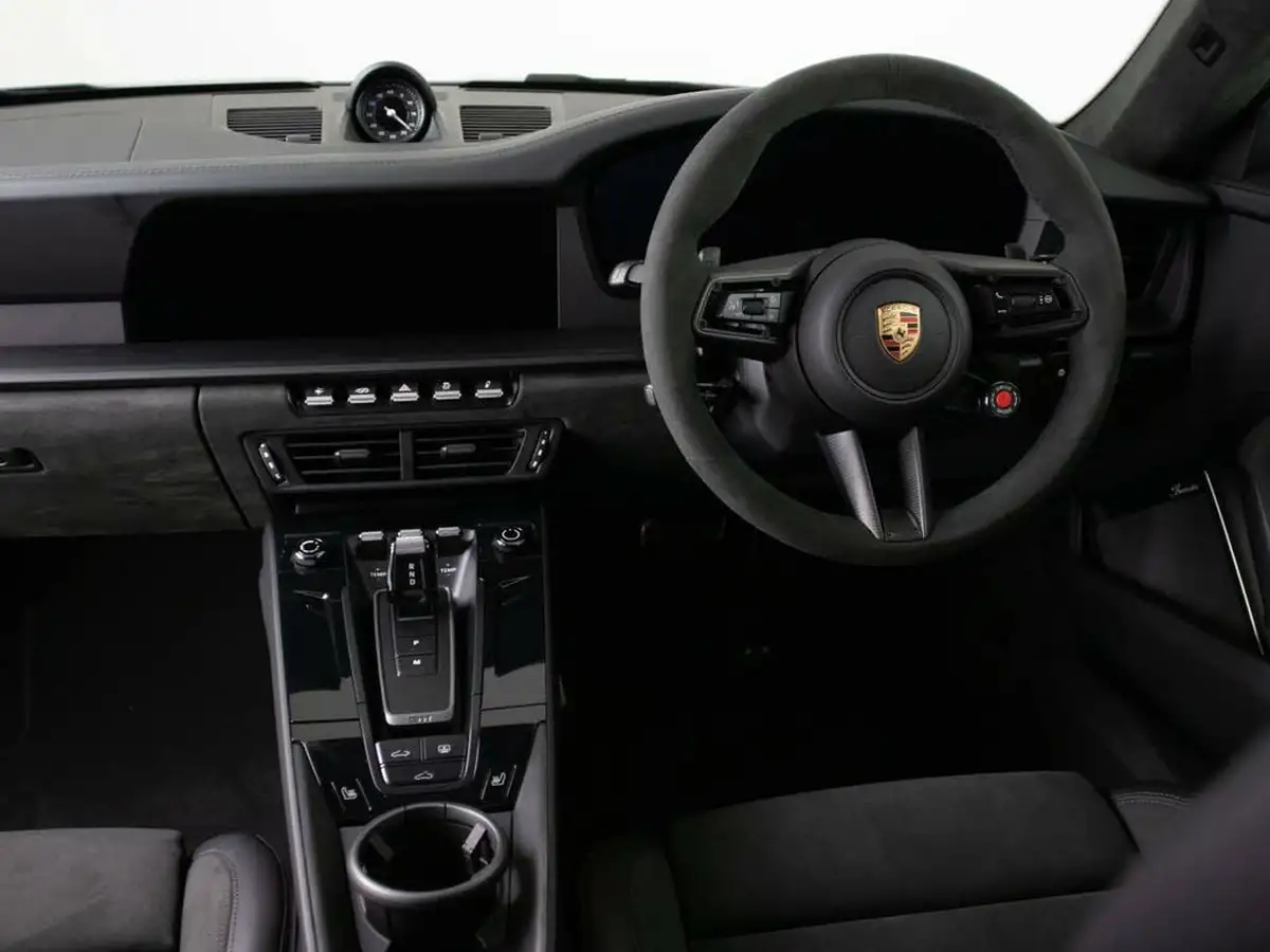 2024-porsche-911-30-carrera-gts-541ps-coupe-3591cc-pdk-big-8