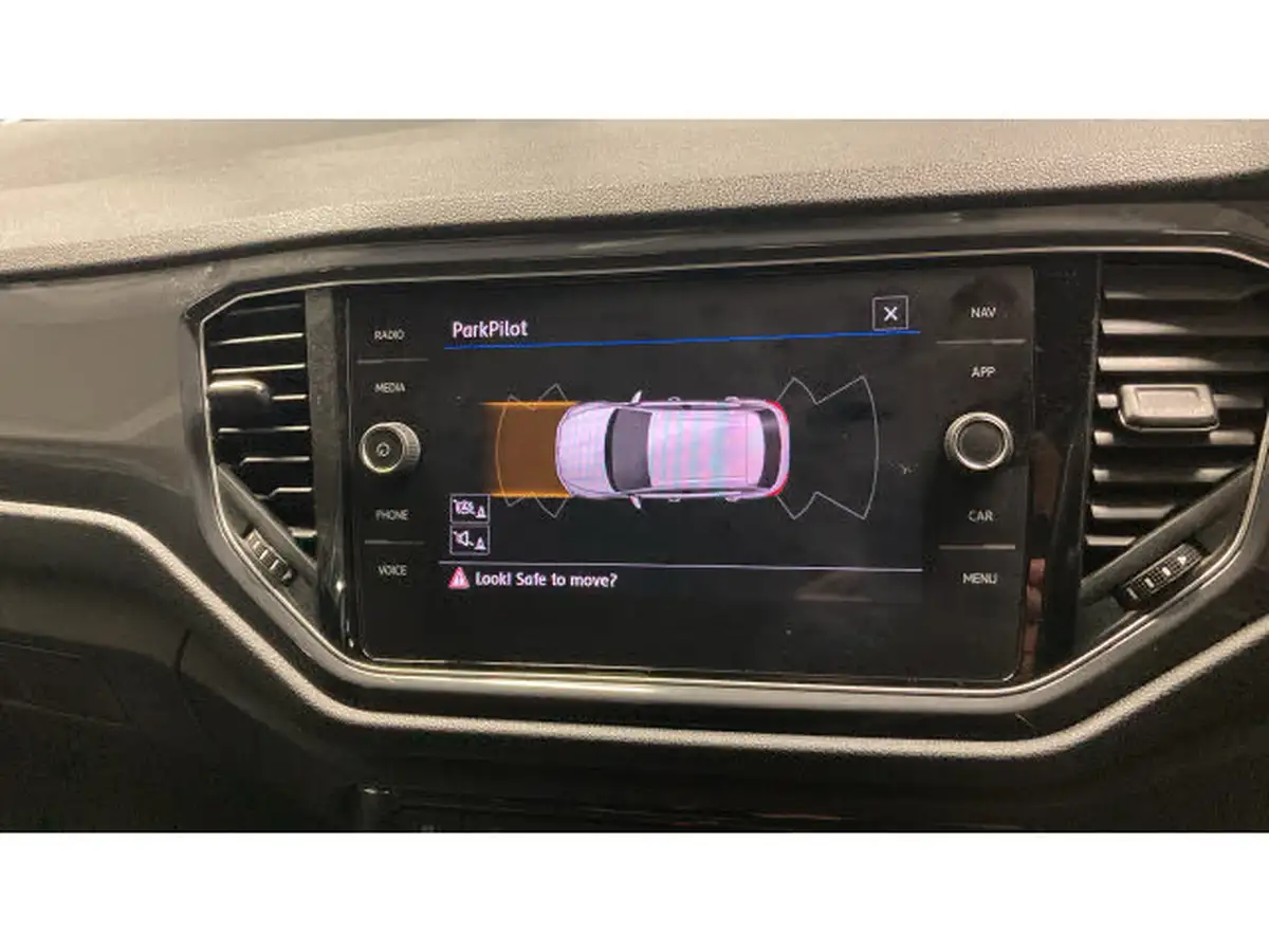 2020-volkswagen-t-roc-15-tsi-sel-dsg-big-21