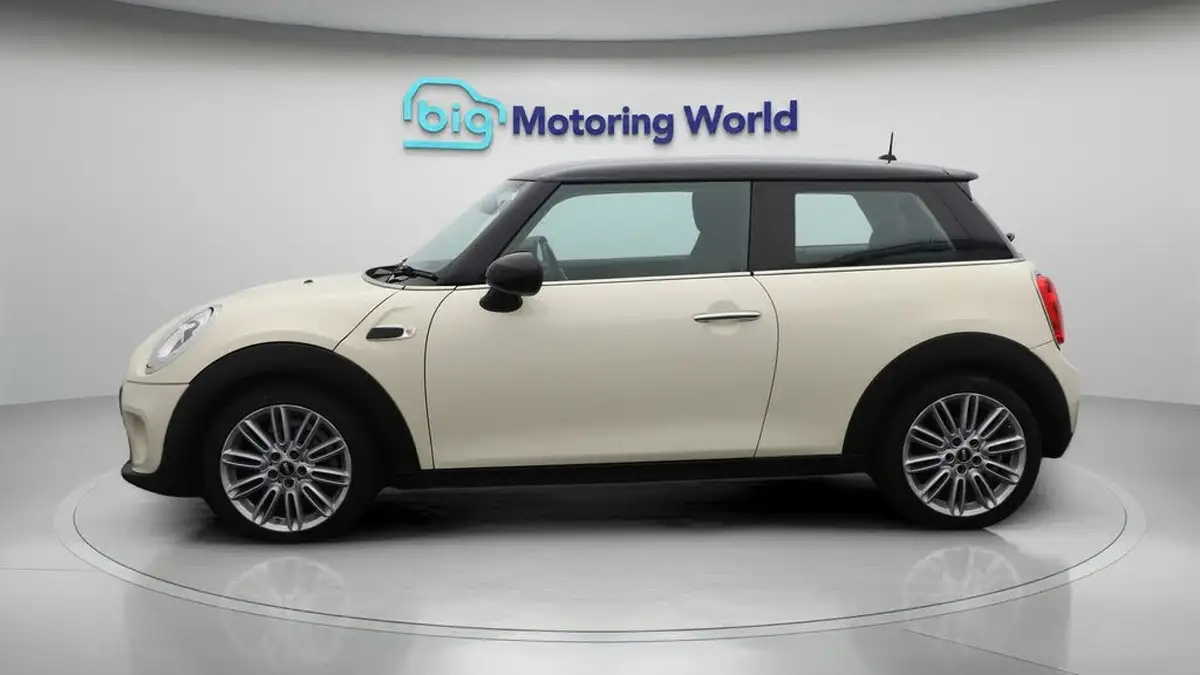 2018-mini-cooper-15-cooper-series-ii-ss-hatchback-3d-big-4