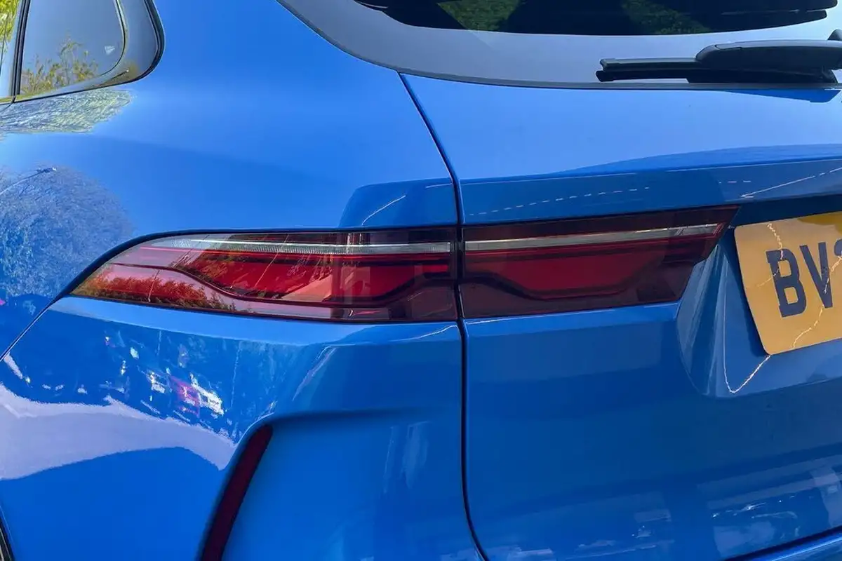 2024-jaguar-f-pace-50-v8-p575-svr-575-edition-big-66