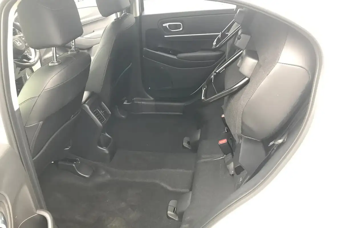 2024-honda-hr-v-15-i-mmd-advance-big-22