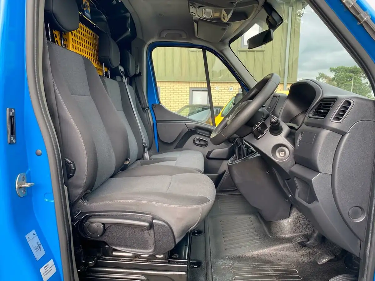 2020-renault-master-23dci-lm35-150-business-energy-big-6