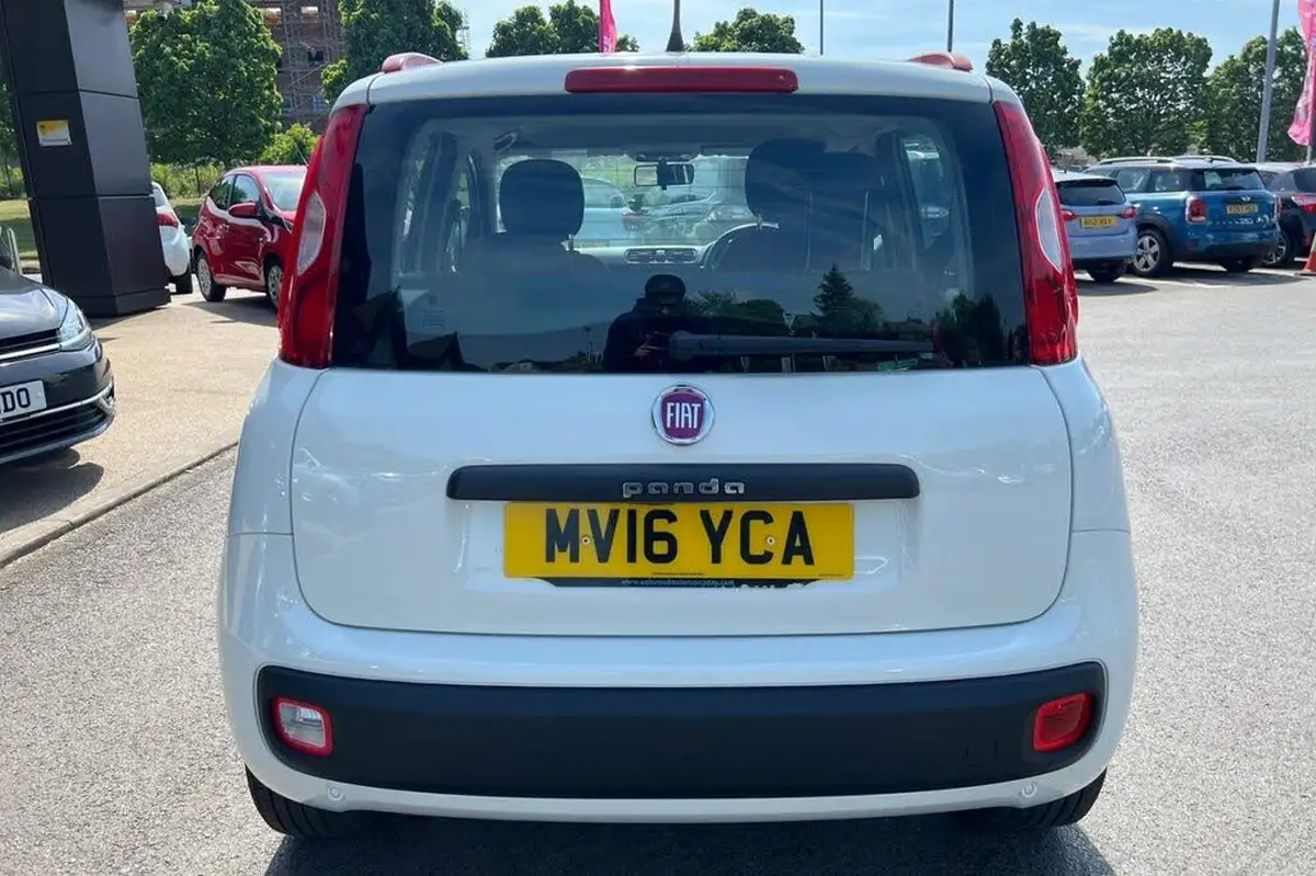 2016-fiat-panda-12-easy-big-24