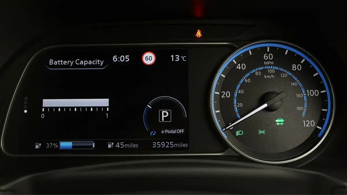 2020-nissan-leaf-e-n-connecta-big-9