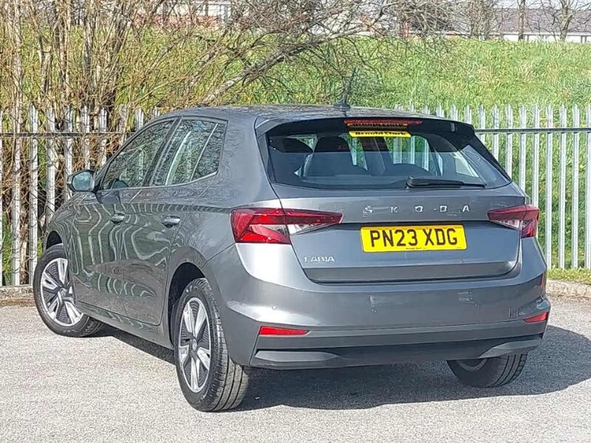 2023-skoda-fabia-10-tsi-se-l-110ps-big-1