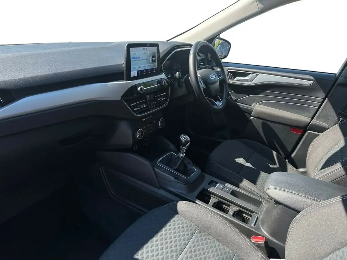 2022-ford-kuga-15t-zetec-big-10