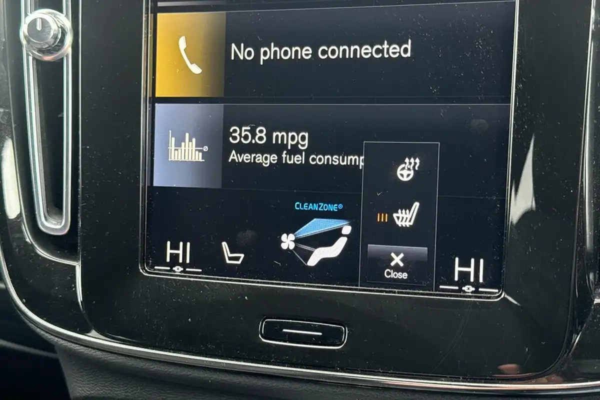 2021-volvo-xc40-15-t3-momentum-161bhp-big-23