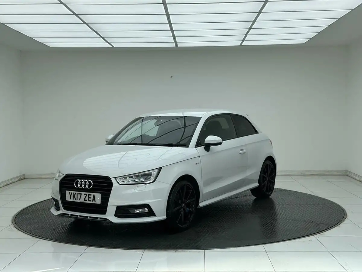 2017-audi-a1-14-tfsi-black-edition-hatchback-3d-s-tronic-big-2