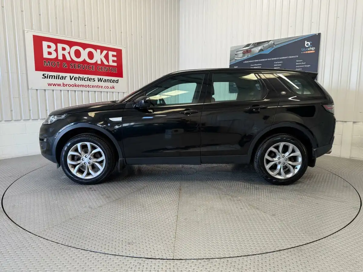 2016-land-rover-discovery-sport-20td4-hse-180ps-awd-ss-auto-big-9