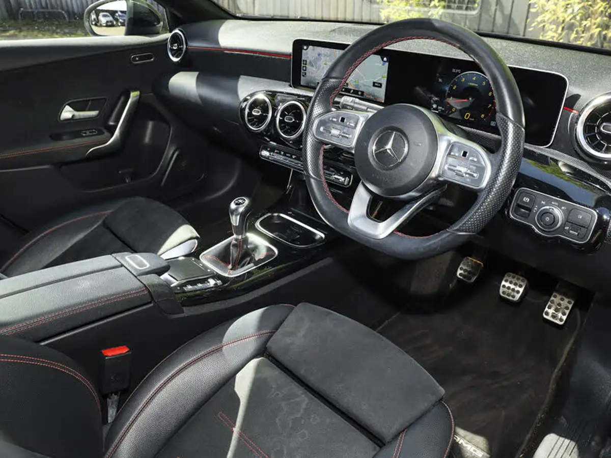 2020-mercedes-benz-a-class-13-a200-amg-line-executive-saloon-4d-big-7