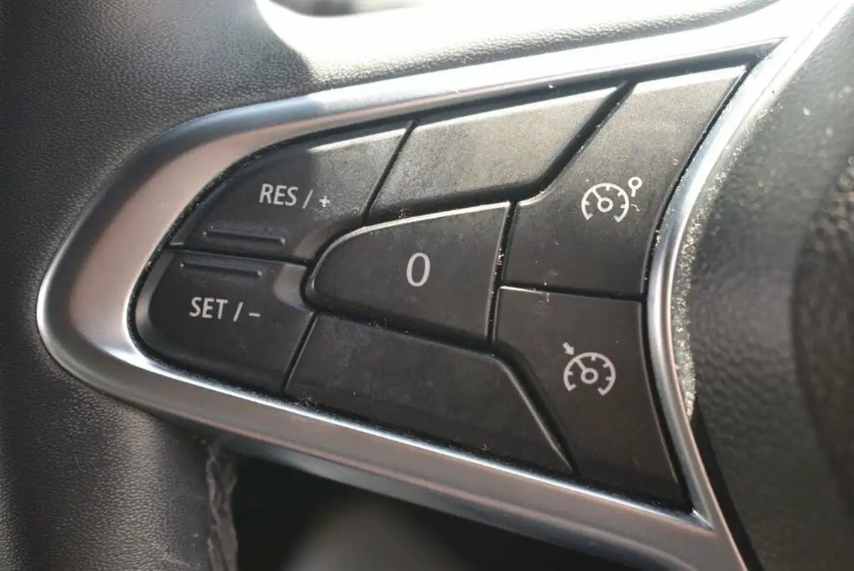 2021-renault-clio-10-tce-s-edition-90ps-big-3