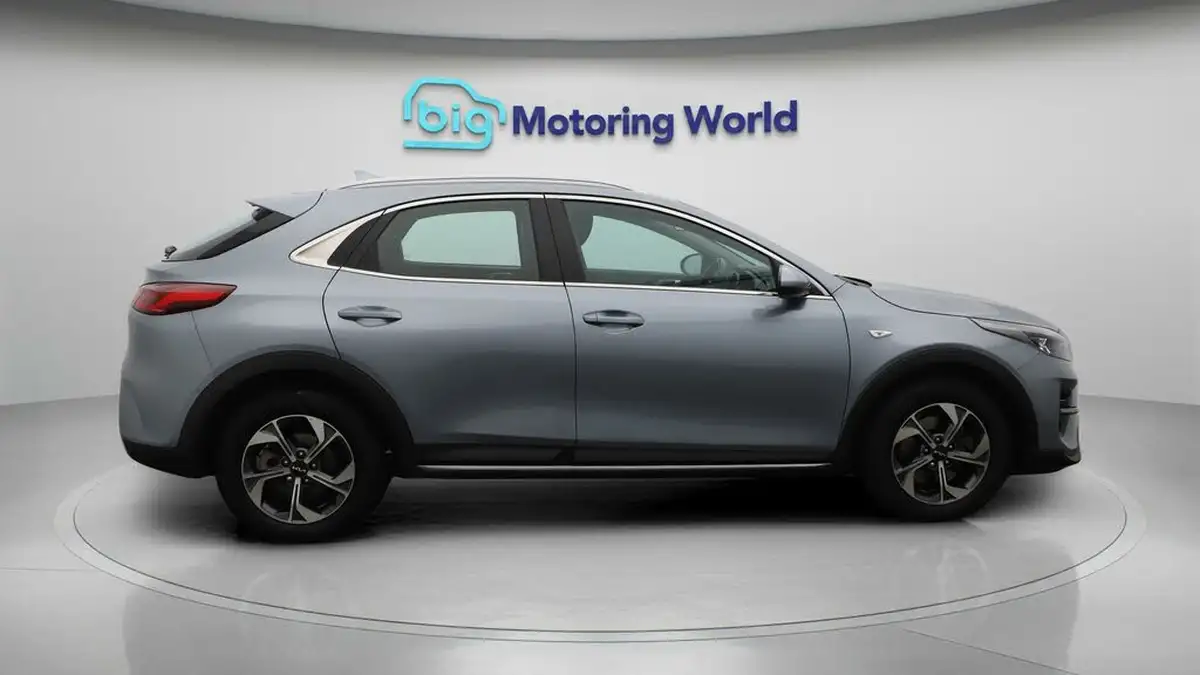 2022-kia-xceed-10-t-gdi-2-big-8