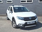 2017-dacia-sandero-stepway-15dci-laureate-small-0