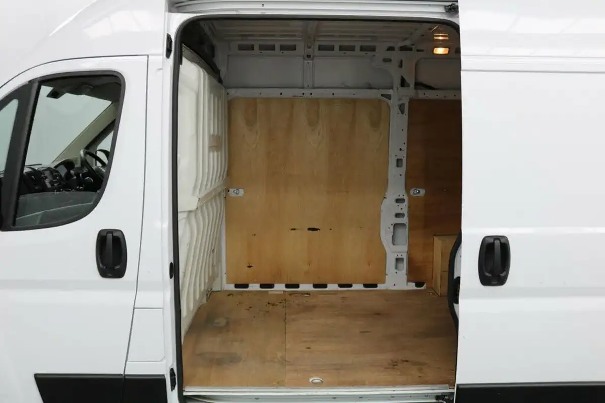 2022-vauxhall-movano-22cdti-l2-h2-3500-dynamic-big-10