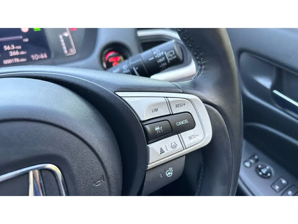 2021-honda-jazz-15-i-mmd-ex-107ps-big-14