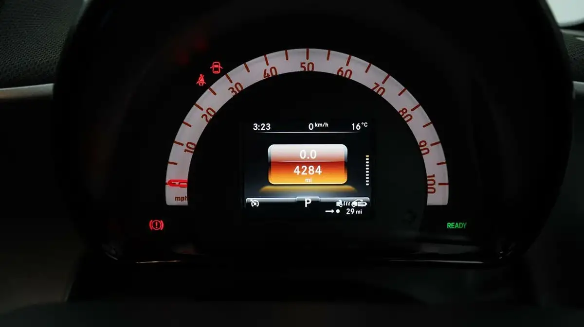 2020-smart-fortwo-eq-pulse-premium-cabriolet-big-9