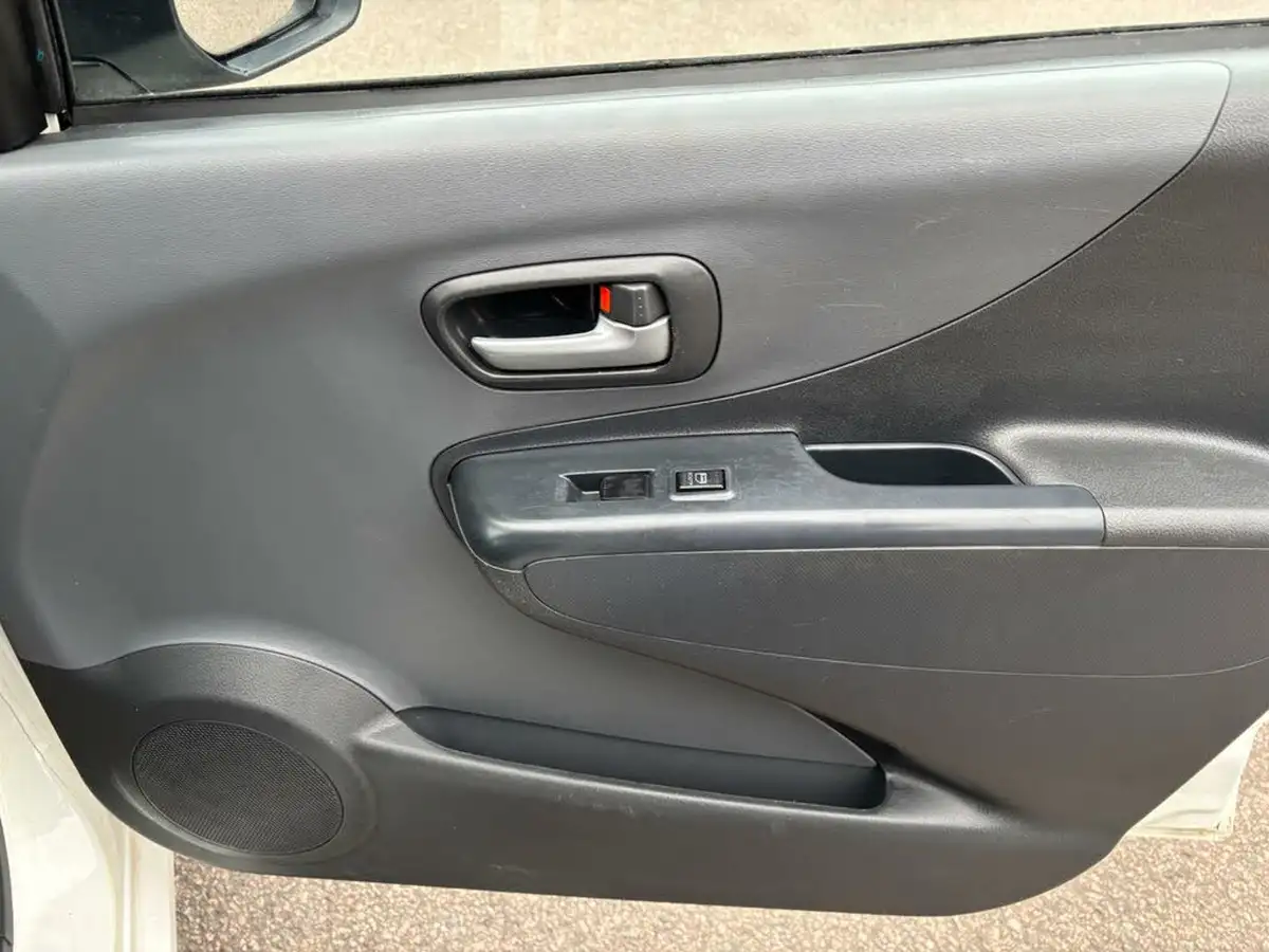 2014-suzuki-alto-10-sz-big-14