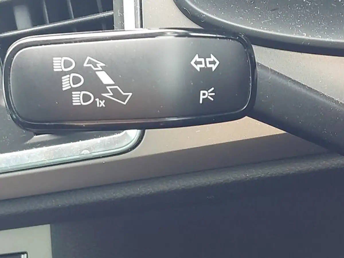 2024-seat-ateca-15-ecotsi-xperience-dsg-big-15