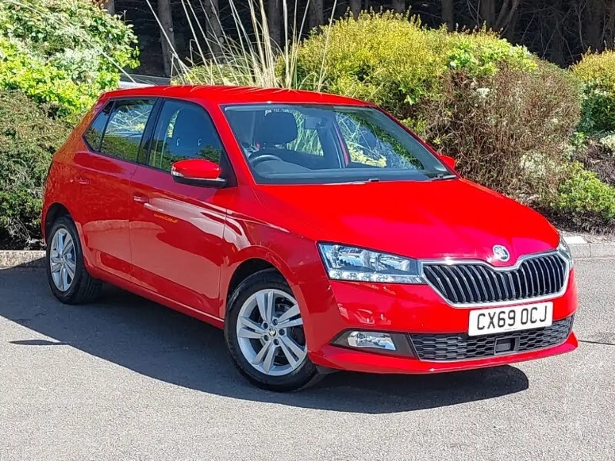 2019-skoda-fabia-10-mpi-se-75ps-ss-hatchback-big-0