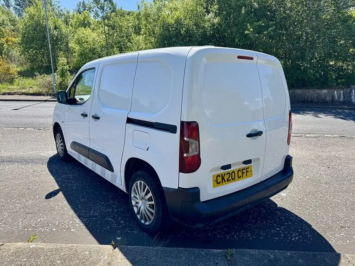2020-citroen-berlingo-15bluehdi-650-enterprise-big-5