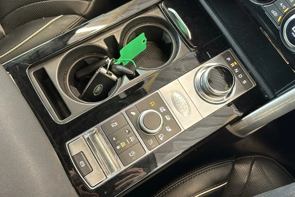 2019-land-rover-discovery-30-sd6-hse-big-29