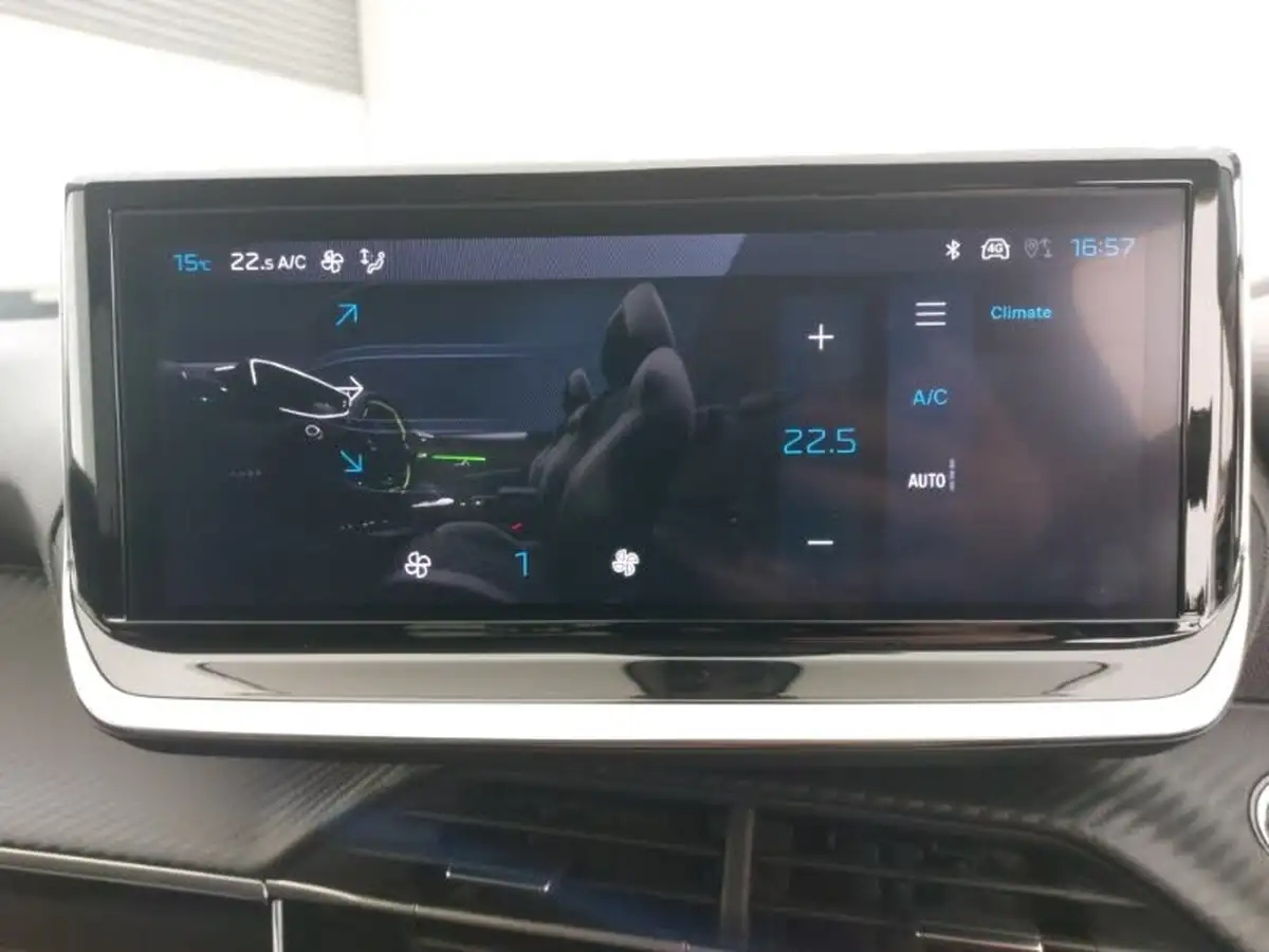 2024-peugeot-208-12-puretech-allure-big-16
