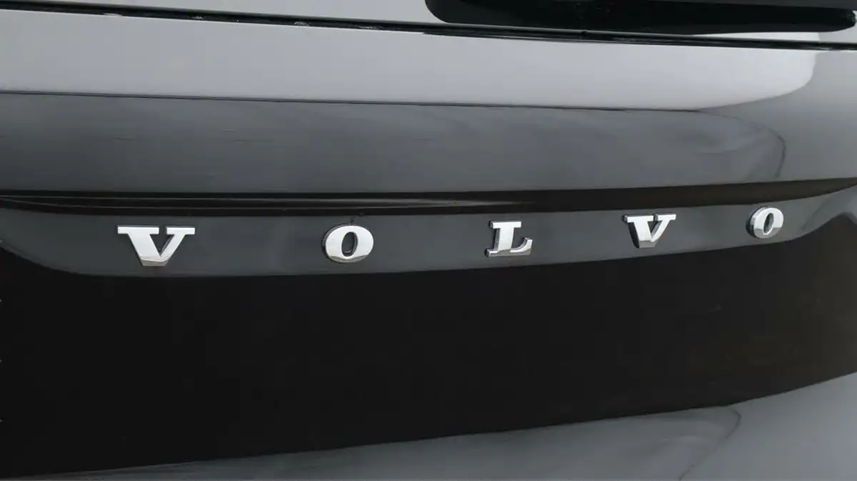 2021-volvo-xc40-15-t5-r-design-pro-262bhp-big-21