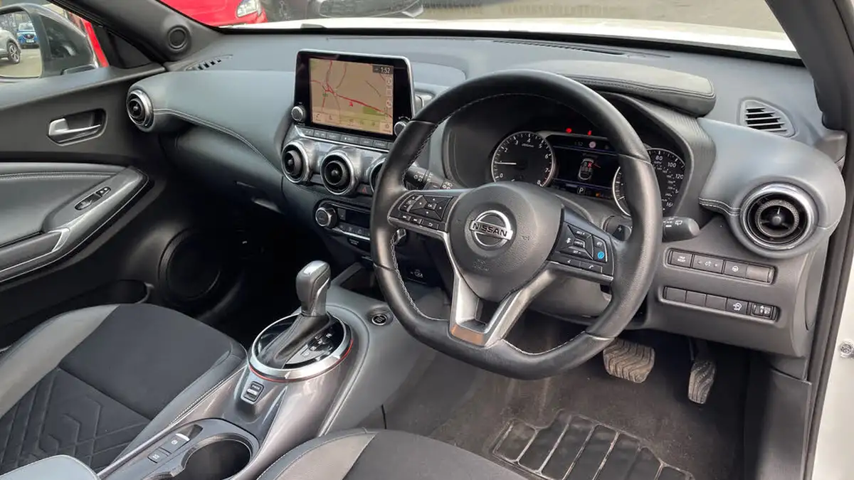 2021-nissan-juke-10-dig-t-tekna-117ps-dct-big-8