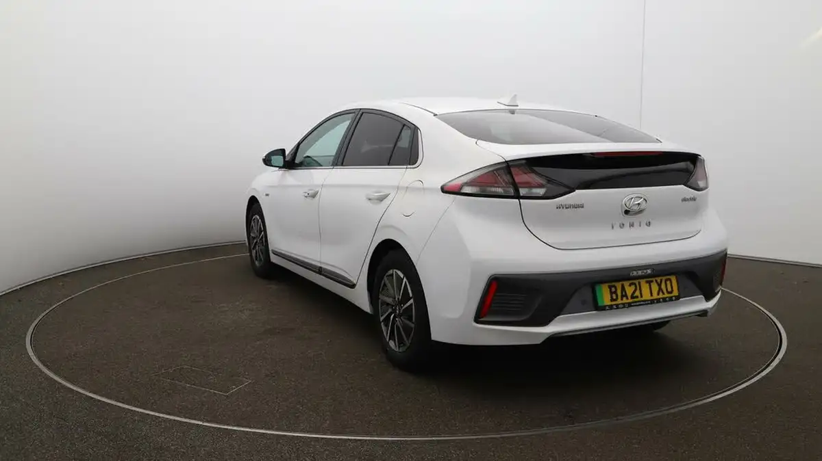 2021-hyundai-ioniq-e-premium-se-electric-100kw-big-53