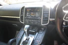 2015-porsche-cayenne-36-s-small-11
