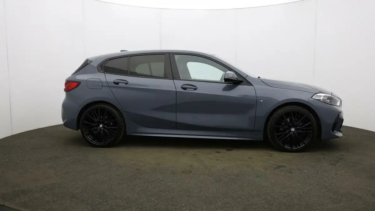 2020-bmw-1-series-big-49