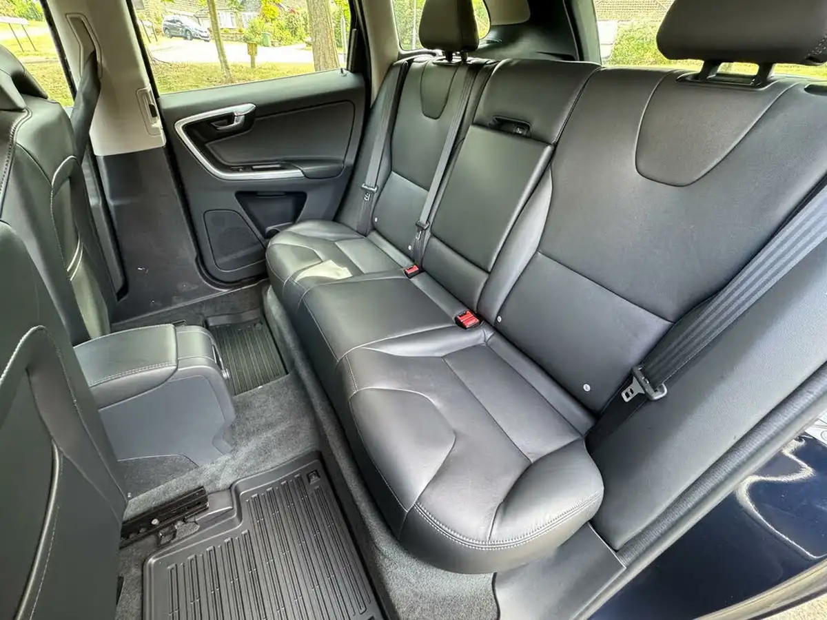 2016-volvo-xc60-24td-d4-se-lux-geartronic-big-73