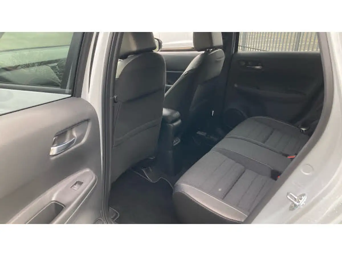 2025-honda-jazz-15-i-mmd-crosstar-advance-big-16