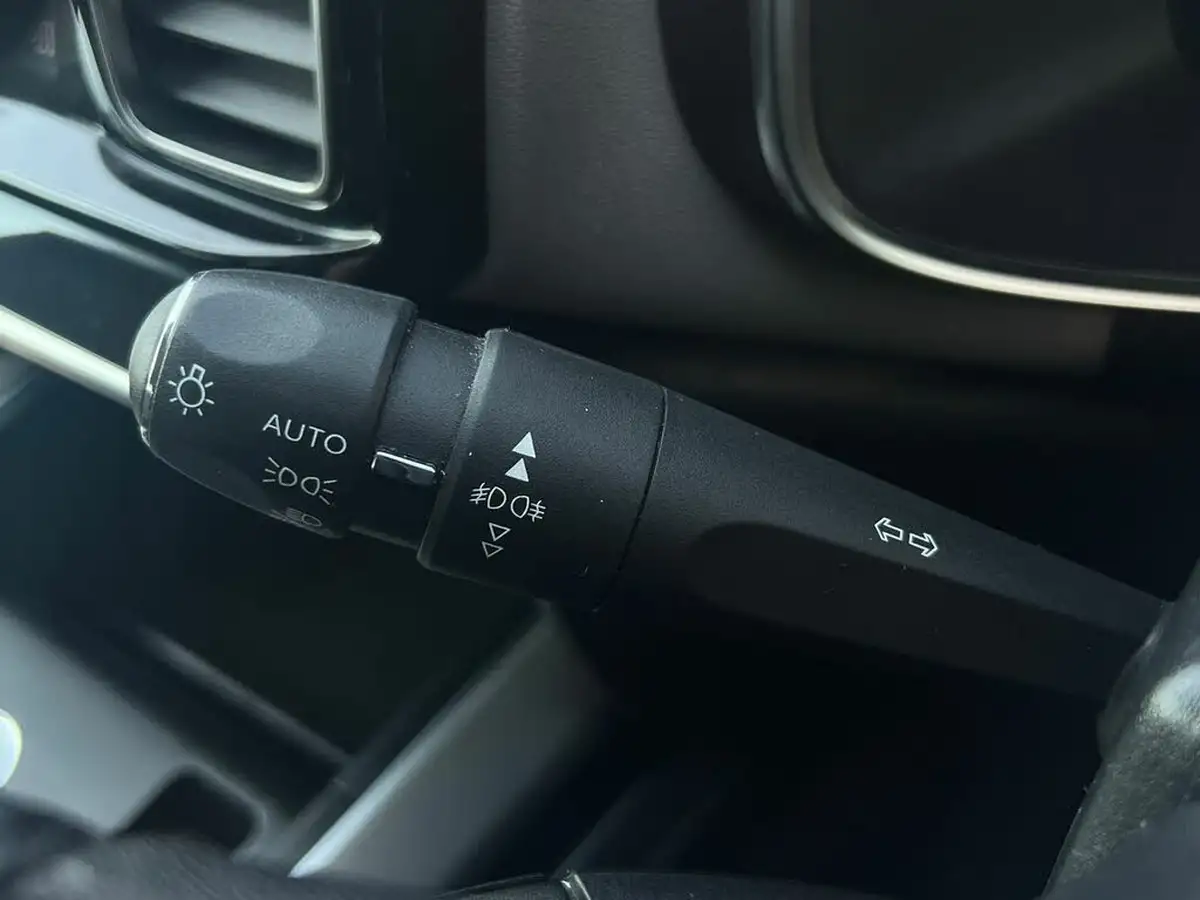 2022-citroen-c5-aircross-12-puretech-shine-ss-big-41