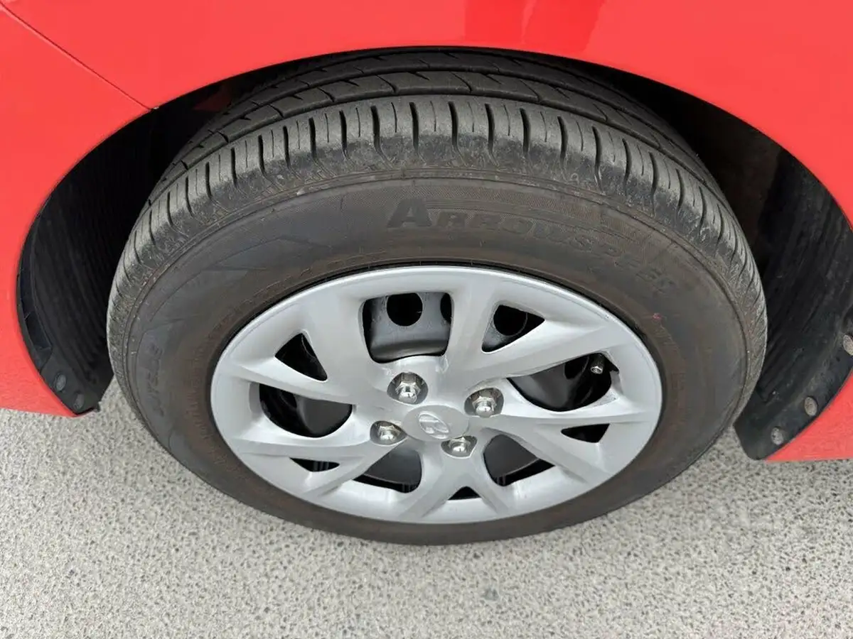 2018-hyundai-i10-10-s-big-32