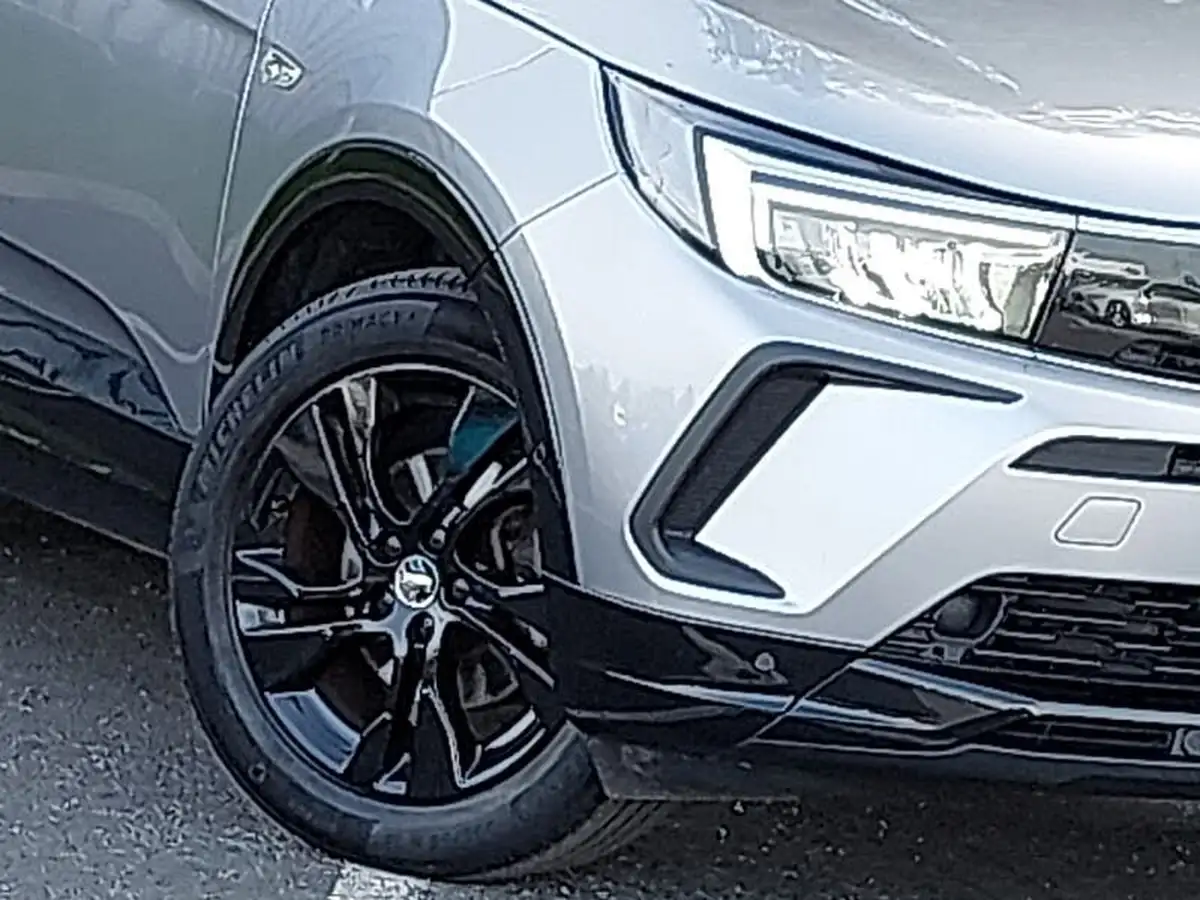 2022-vauxhall-grandland-12-gs-line-auto-big-8