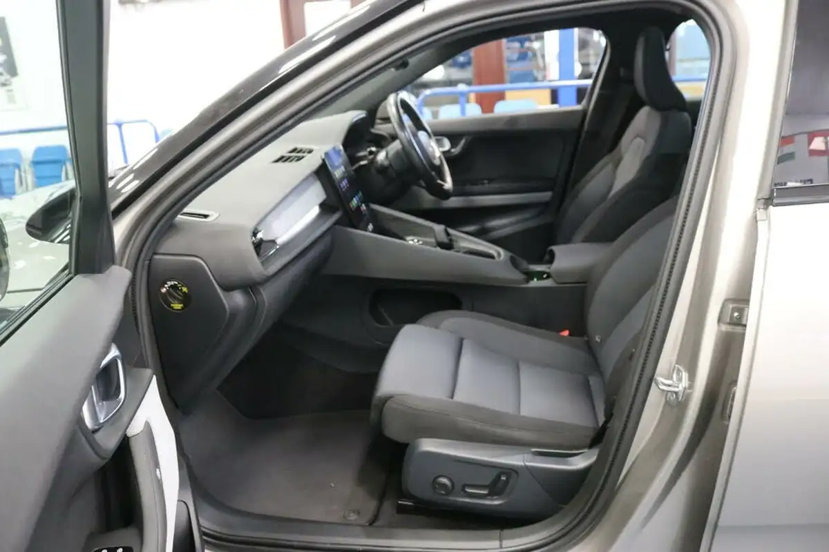 2021-polestar-polestar-2-e-ps2-300kw-longe-dual-plus-pilot-big-21