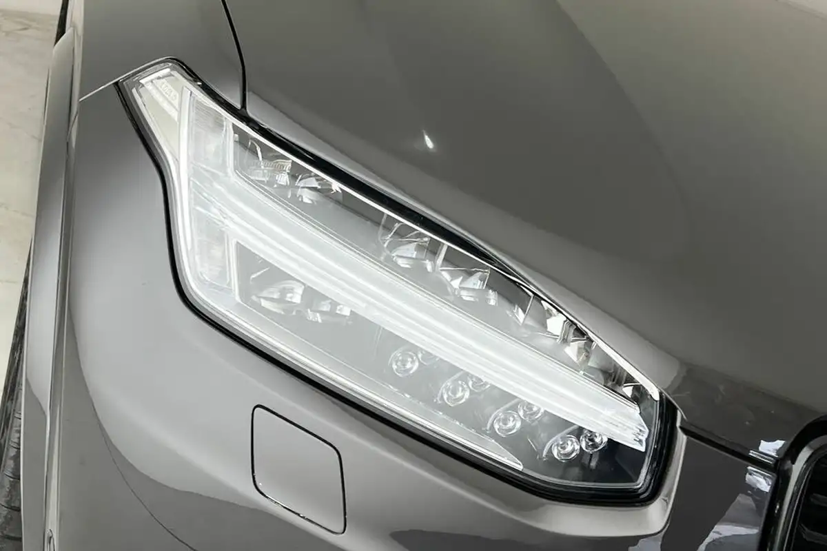 2024-volvo-xc90-20-t8-plus-big-17