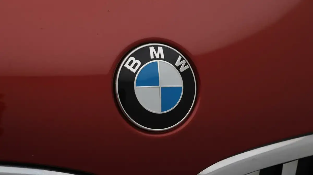 2021-bmw-x1-20-xdrive20i-xline-big-23
