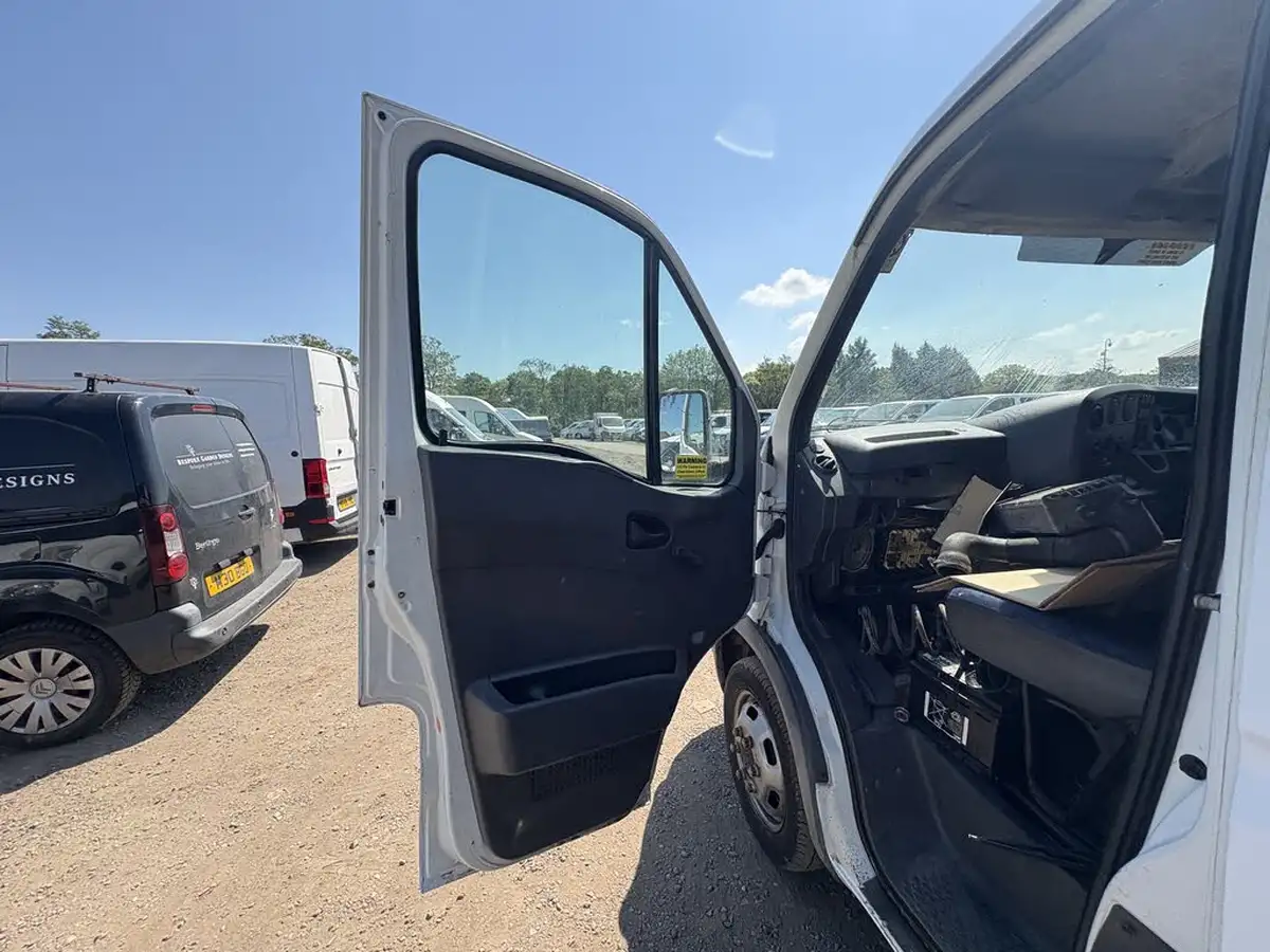 2004-iveco-daily-c-class-23td-35c12-swb-dropside-truck-big-2