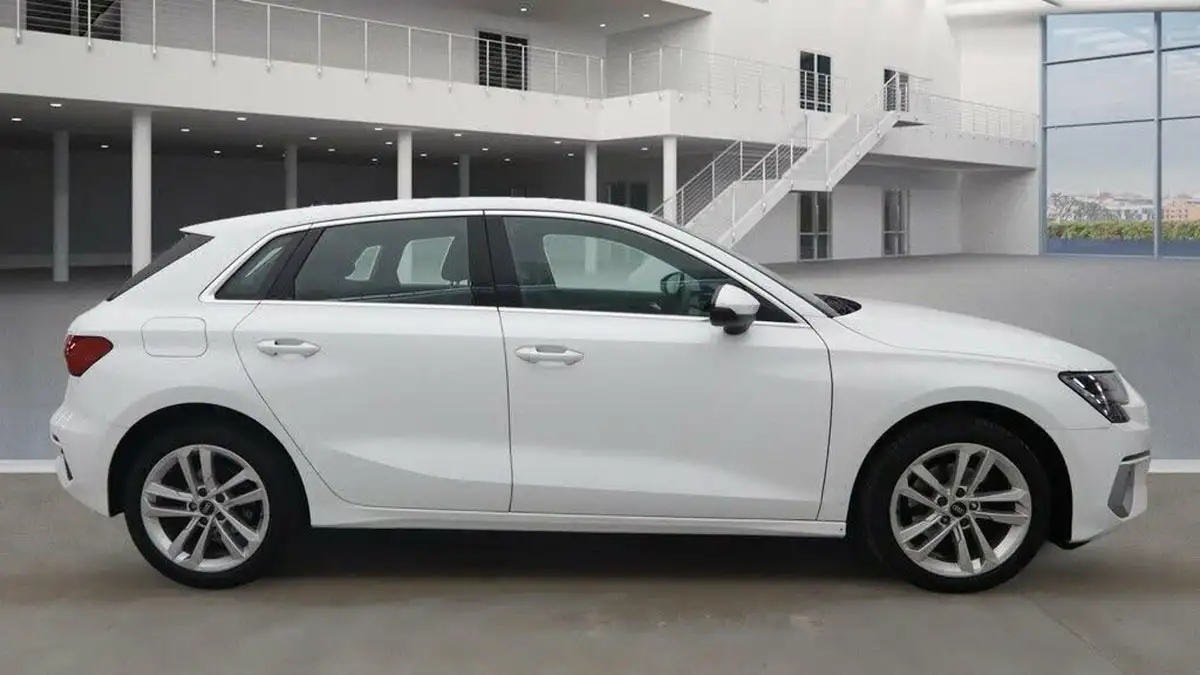 2022-audi-a3-10-30-tfsi-sportback-5d-big-4