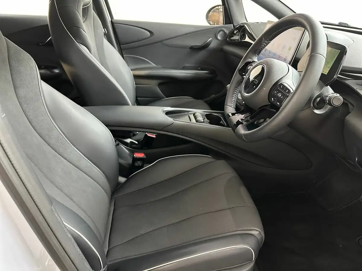 2024-byd-dolphin-e-comfort-big-11