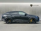2023-lamborghini-urus-40-no-trim-small-2