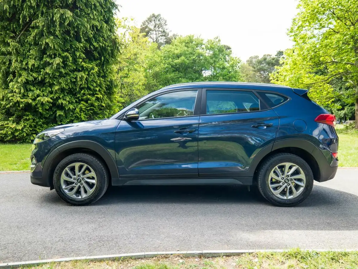 2018-hyundai-tucson-17crdi-blue-drive-se-nav-116ps-big-8
