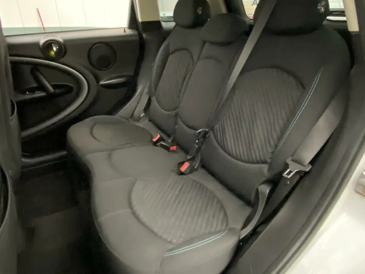 2012-mini-countryman-16-cooper-s-auto-big-46