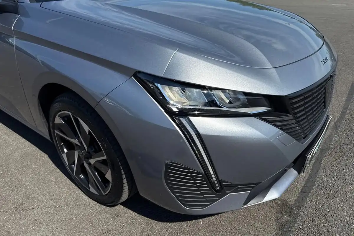 2024-peugeot-308-sw-12-puretech-allure-130ps-ss-eat8-big-24