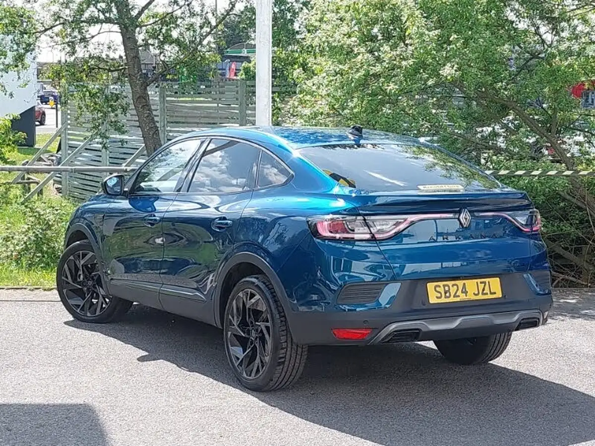 2024-renault-arkana-16-esprit-alpine-big-1