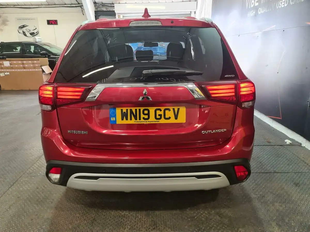 2019-mitsubishi-outlander-20-juro-7st-big-6